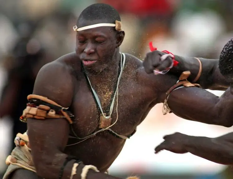 Vidéo - Alioune Seye 2 met KO Issa Pouye - wiwsport