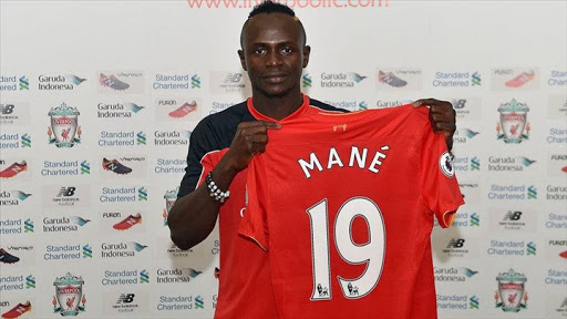 Arrivée de Sadio Mané à Liverpool : 5 ans après, 5 trophées collectifs plus un soulier d'or Premier League - wiwsport Arrivée de Sadio Mané à Liverpool : 5 ans après, 5 trophées collectifs plus un soulier d'or Premier League - wiwsport