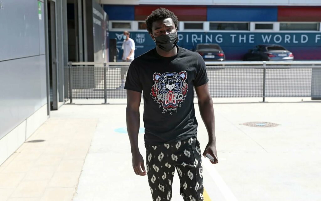 FC Barcelone : Moussa Wagué bien présent pour les tests PCR de reprise - wiwsport FC Barcelone : Moussa Wagué bien présent pour les tests PCR de reprise - wiwsport