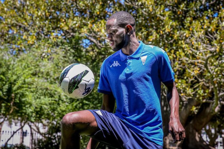 Mercato - Officiel : Racine Coly rejoint l'Estoril Praia SAD (D1, Portugal) pour 3 ans - wiwsport