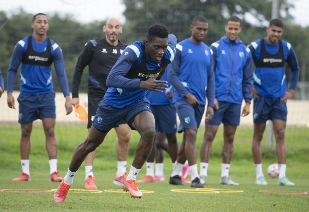Watford : Ismaïla Sarr a repris les entrainements avec les Hornets - wiwsport Watford : Ismaïla Sarr a repris les entrainements avec les Hornets - wiwsport