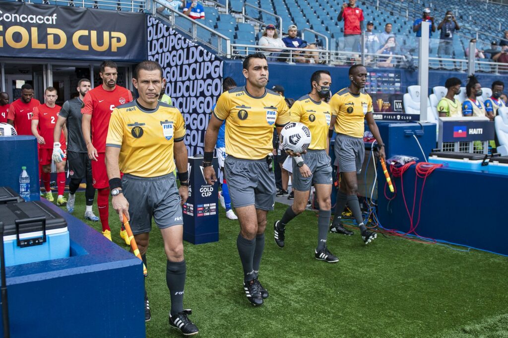Gold Cup : Djibril Camara désigné pour officier dans la demi-finale Qatar - États-Unis, Bakary Gassama à la VAR ! - wiwsport Gold Cup : Djibril Camara désigné pour officier dans la demi-finale Qatar - États-Unis, Bakary Gassama à la VAR ! - wiwsport
