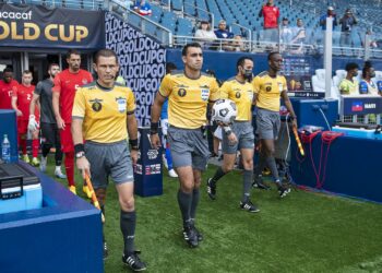 Gold Cup : Djibril Camara désigné pour officier dans la demi-finale Qatar - États-Unis, Bakary Gassama à la VAR ! - wiwsport