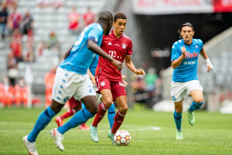 Pré-saison : Naples de Kalidou Koulibaly pulvérise le Bayern Munich (3-0) - wiwsport