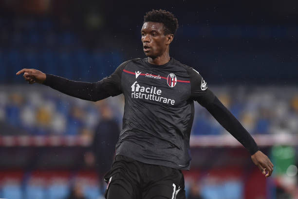 Mercato - Bologne : Le latéral droit, Ibrahima Mbaye vers le promu Empoli ? - wiwsport Ibrahima Mbaye of Bologna FC during the Serie A match between SSC Napoli and Bologna FC Calcio at Stadio Diego Armando Maradona Naples Italy on 7 March 2021. (Photo by Franco Romano/NurPhoto via Getty Images)