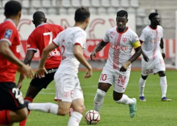 Ligue 2 France : L'AS Nancy Lorraine surpris par Pau FC malgré un but du capitaine Mamadou Thiam - wiwsport