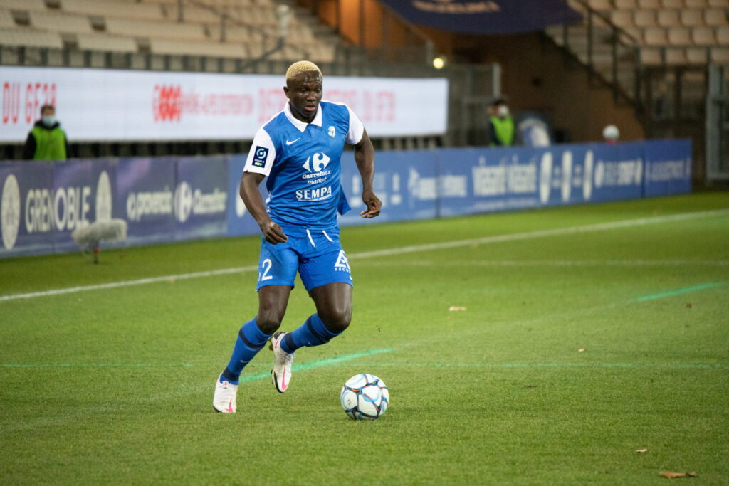Grenoble : Le montant du transfert de Moussa Djitté à Austin FC dévoilé : un record - wiwsport Grenoble : Le montant du transfert de Moussa Djitté à Austin FC dévoilé : un record - wiwsport