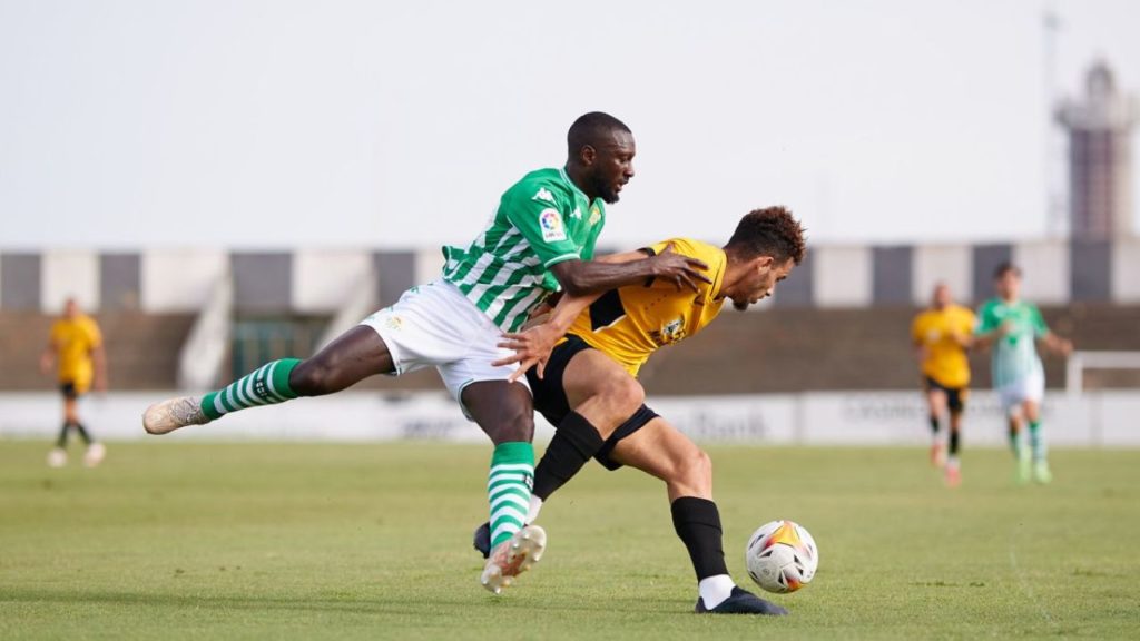Real Betis : Youssouf Sabaly a été opéré de sa blessure ! - wiwsport