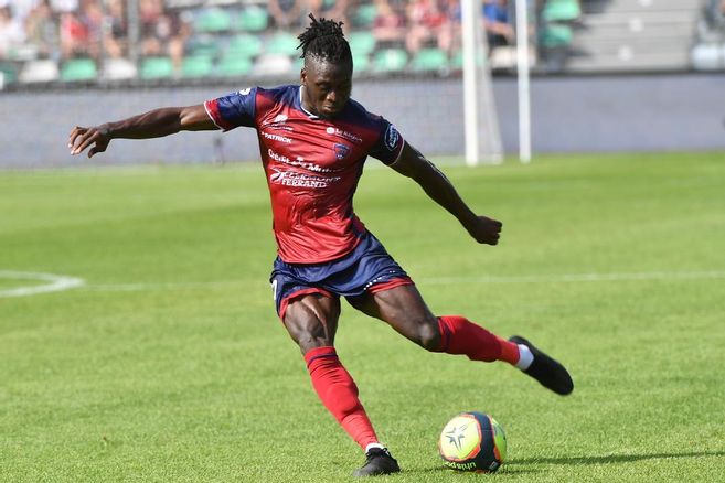 Ligue 1 : Arial Mendy (Clermont) titulaire pour la première fois ... face à Lyon ! - wiwsport Ligue 1 : Arial Mendy (Clermont) titulaire pour la première fois ... face à Lyon ! - wiwsport
