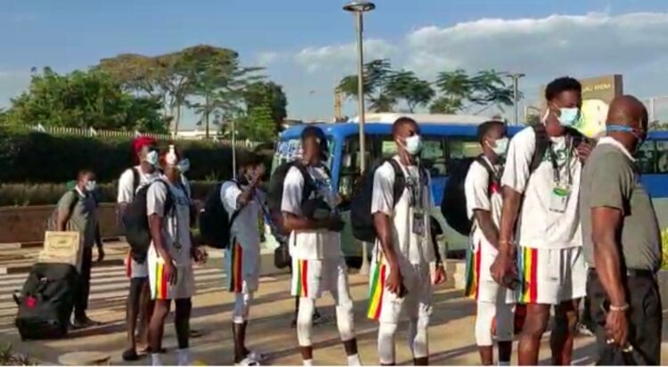 Afrobasket - Sénégal vs Ouganda : l'arrivée des Lions à Kigali Arena (vidéo) - wiwsport Afrobasket - Sénégal vs Ouganda : l'arrivée des Lions à Kigali Arena (vidéo) - wiwsport