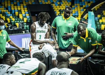 AfroBasket 2021 - Groupe D : Les Lions Indomptables finalement domptés par les Lions de la Téranga (98-65) - wiwsport