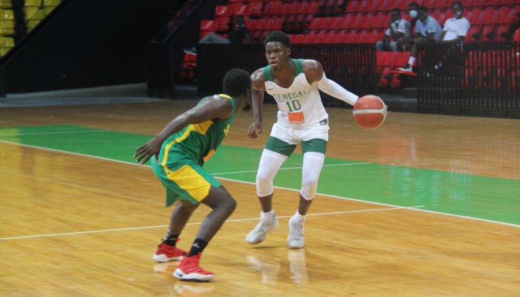 AfroBasket 2021 / Tournoi de Dakar : Les Lions A écrasent la sélection B (86-58) - wiwsport AfroBasket 2021 / Tournoi de Dakar : Les Lions A écrasent la sélection B (86-58) - wiwsport