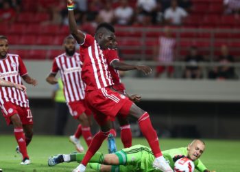Europa League : L'Olympiacos domine facilement le Slovan Bratislava, Pape Abou Cissé buteur - wiwsport
