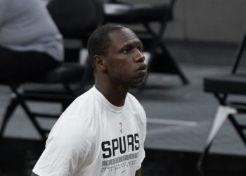 NBA : Gorgui Sy Dieng rejoint les Hawks Atlanta pour un an - wiwsport