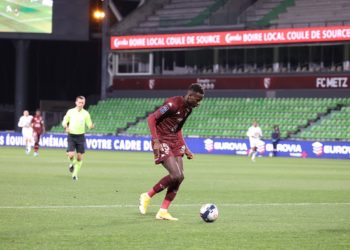FC Metz : Le Président confirme des négociations avancées avec Tottenham pour Pape Matar Sarr - wiwsport