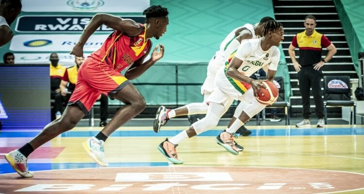 AfroBasket 2021 (Vidéo) Sensationnel pour son baptême du feu, Papi Brancou Badio "On doit conserver la solidarité et la discipline" - wiwsport AfroBasket 2021 (Vidéo) Sensationnel pour son baptême du feu, Papi Brancou Badio "On doit conserver la solidarité et la discipline" - wiwsport