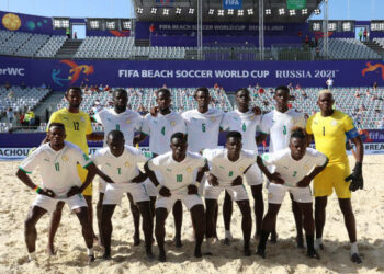 MOSCOW, RUSSIA - AUGUST 20: Senegal players pose before the FIFA Beach Soccer World Cup 2021 group D match between Senegal and Uruguay at Luzhniki Beach Soccer Stadium on August 20, 2021 in Moscow, Russia. (Photo by Oleg Nikishin - FIFA/FIFA via Getty Images)