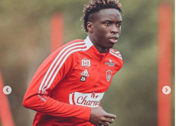 Brest : Premier entrainement de Youssouph Badji en images - wiwsport