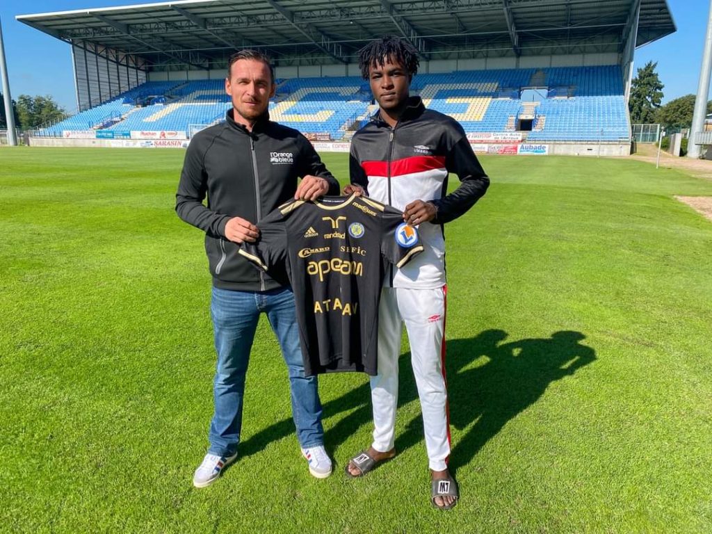 Mercato : Mohamed Rassoul Ba et Mouhamed Diallo de la Linguère de Saint-Louis rejoignent le FC Gueugnon de France - wiwsport Mercato : Mohamed Rassoul Ba et Mouhamed Diallo de la Linguère de Saint-Louis rejoignent le FC Gueugnon de France - wiwsport