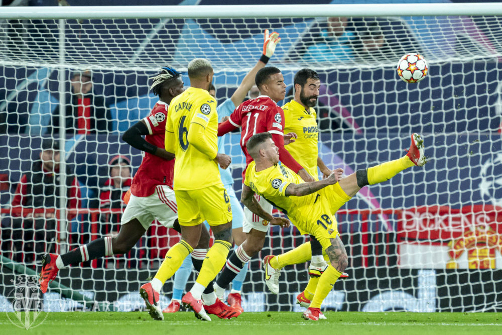 Ligue des Champions : Villarreal de Boulaye Dia crucifié à Old Trafford par Cristiano Ronaldo - wiwsport Ligue des Champions : Villarreal de Boulaye Dia crucifié à Old Trafford par Cristiano Ronaldo - wiwsport