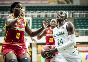 AfroBasket 2021 : Les Lionnes s'offrent le Mozambique (74-46) et une demi-finale face au Nigeria ! - wiwsport
