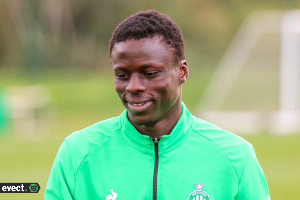 Mercato : Saint Etienne - Le Sénégalais El Hadji Dieye signe son premier contrat professionnel - wiwsport Mercato : Saint Etienne - Le Sénégalais El Hadji Dieye signe son premier contrat professionnel - wiwsport
