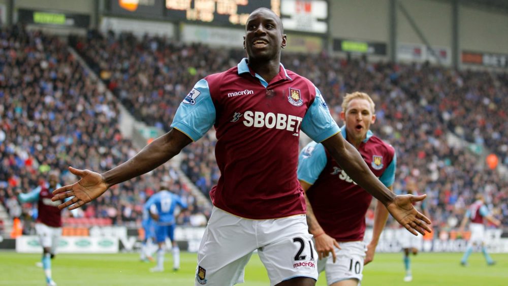 L'anecdote folle de Demba Ba, caché dans un coffre avant de signer à West Ham - wiwsport L'anecdote folle de Demba Ba, caché dans un coffre avant de signer à West Ham - wiwsport