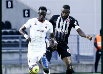 FC Metz : Ibrahima Niane sort sur blessure face à Angers - wiwsport
