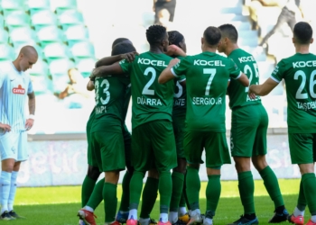 Süper Lig / Gaziantep – Giresunspor : Mamadou Diarra, Younousse Sankharé et Souleymane Doukara titulaires face à Papy Djilobodji !