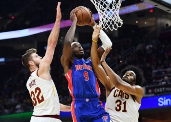 NBA : Tacko Fall et les Cavaliers se reprennent face aux Pistons