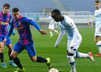 UEFA Youth League : Avec un doublé de Samba Diallo, le Dynamo Kiev tape le Barça - wiwsport