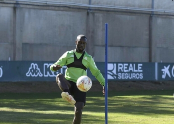 Real Betis : Youssouf Sabaly reprend l'entraînement avec le ballon ! - wiwsport