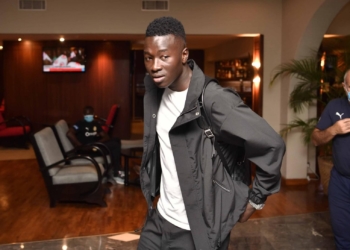 Tout en images : Le Néo-lion, Pape Gueye, est arrivé - wiwsport