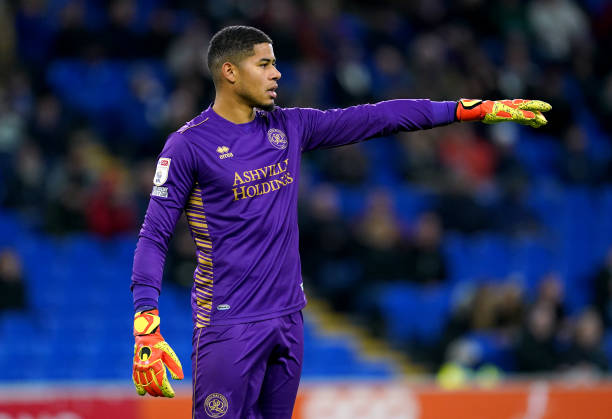 Championship - 5e clean sheet pour Seny Dieng avec Queens Park Rangers - wiwsport Queens Park Rangers goalkeeper Seny Dieng during the Sky Bet Championship match at Cardiff City Stadium, Cardiff. Picture date: Wednesday November 3, 2021. (Photo by David Davies/PA Images via Getty Images)