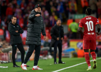 Jurgen Klopp head coach of Liverpool gives instructions during the UEFA Champions League group B match between Liverpool FC and Atletico Madrid at Anfield on November 3, 2021 in Liverpool, United Kingdom. (Photo by Jose Breton/Pics Action/NurPhoto via Getty Images)