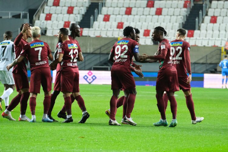 Süper Lig : Mame Biram Diouf et Hatayspor se reprennent face à Altay de Khaly Thiam - wiwsport