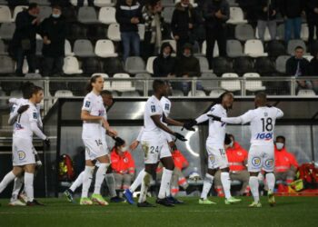 Ligue 2 : Auteur d'un doublé et d'une passe décisive face à Dunkerque, Aliou Badji sort Amiens de la zone rouge - wiwsport
