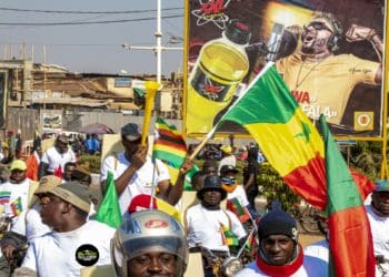 Ambiance de CAN - Le trophée en tournée à Bafoussam - wiwsport