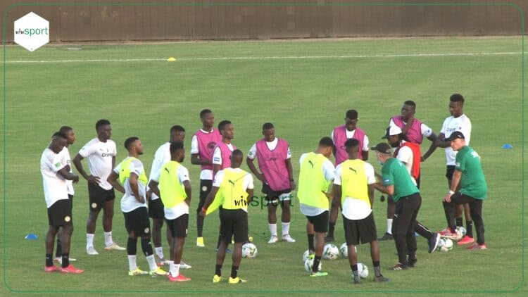 (Vidéo) CAN 2021 - A Thiès, le staff technique travaille pour une équipe au top de sa forme pour la compétition - wiwsport (Vidéo) CAN 2021 - A Thiès, le staff technique travaille pour une équipe au top de sa forme pour la compétition - wiwsport