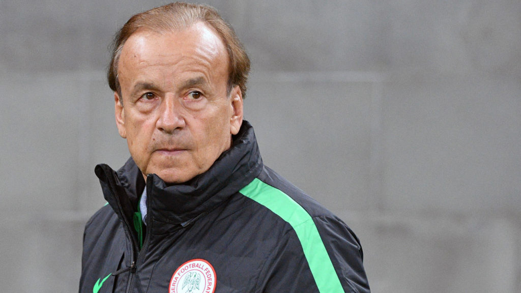 Nigeria : Le sélectionneur limogé à un mois de la CAN - wiwsport