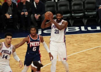 NEW YORK, NY - DECEMBER 16 : Joel Embiid (21) of Philadelphia 76ers and David Duke Jr. (6) of Brooklyn Nets in action during NBA match between Philadelphia 76ers and Brooklyn Nets held at Barclays Center in Brooklyn, New York, United States on December 16, 2021. (Photo by Tayfun Coskun/Anadolu Agency via Getty Images)