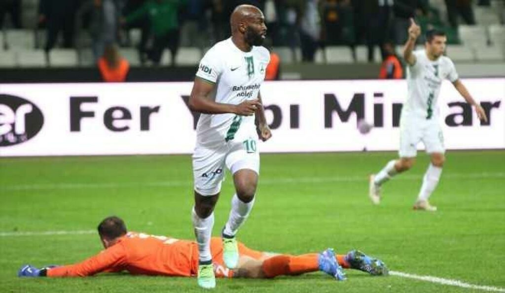 Süper Lig : Un doublé de Souley Doukara et un but d'Ibrahima Baldé portent Giresunspor face à Karagümrük - wiwsport Süper Lig : Un doublé de Souley Doukara et un but d'Ibrahima Baldé portent Giresunspor face à Karagümrük - wiwsport