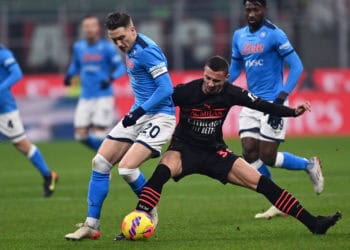 Serie A : Naples retrouve la victoire face à l'AC Milan - wiwsport