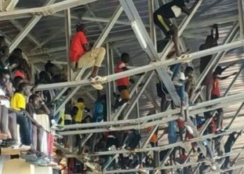 Stade Ngalandou Diouf : les impressionnantes images des dégâts (vidéo)