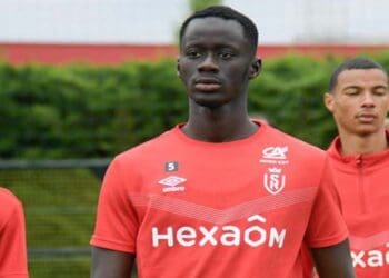 Mercato - Reims : Moustapha Mbow devrait rejoindre Nîmes pour un prêt - wiwsport