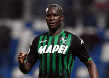 REGGIO NELL'EMILIA, ITALY - APRIL 04:  Khouma Babacar of Sassuolo looks on during the Serie A match between US Sassuolo and Chievo at Mapei Stadium - Citta' del Tricolore on April 4, 2019 in Reggio nell'Emilia, Italy.  (Photo by Alessandro Sabattini/Getty Images)