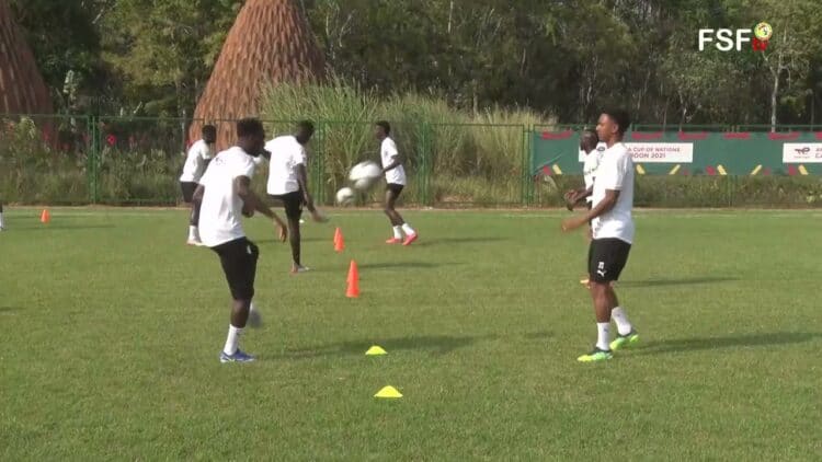 CAN Cameroun 2021 : Regardez la séance d'entraînement des Lions à l'approche du derby face à la Guinée - wiwsport