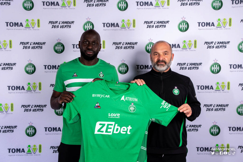 Mercato : Sada Thioub officiellement prêté à Saint-Etienne par Angers - wiwsport Mercato : Sada Thioub officiellement prêté à Saint-Etienne par Angers - wiwsport