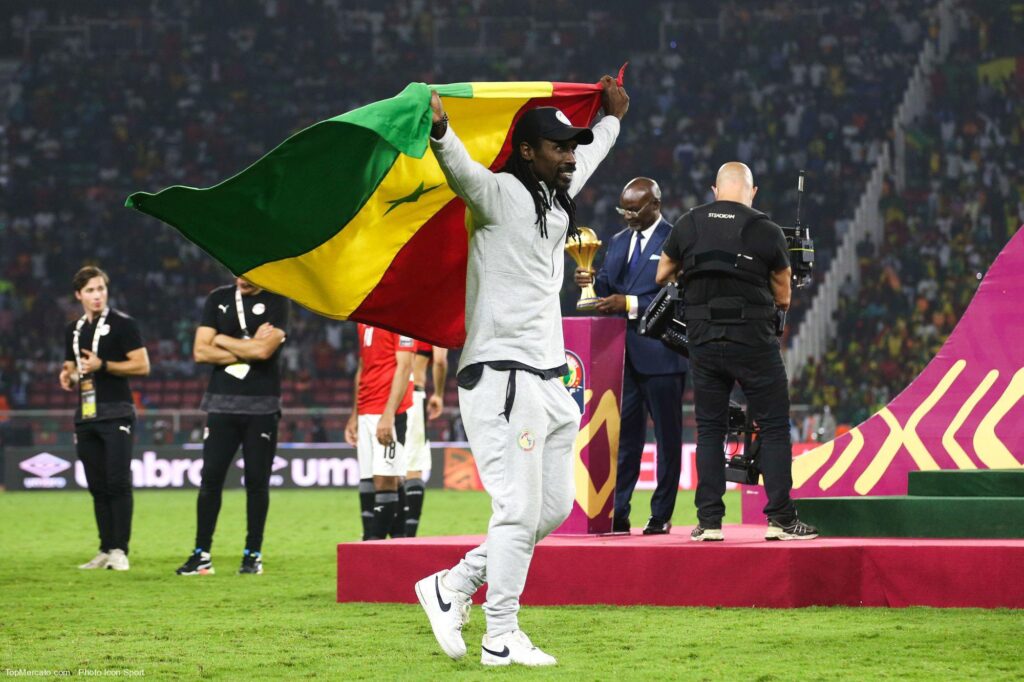 Les Lions champions d'Afrique : Drogba, Eto'o, Niang, Wijnaldum, Ngannou... les hommages se multiplient - wiwsport Les Lions champions d'Afrique : Drogba, Eto'o, Niang, Wijnaldum, Ngannou... les hommages se multiplient - wiwsport