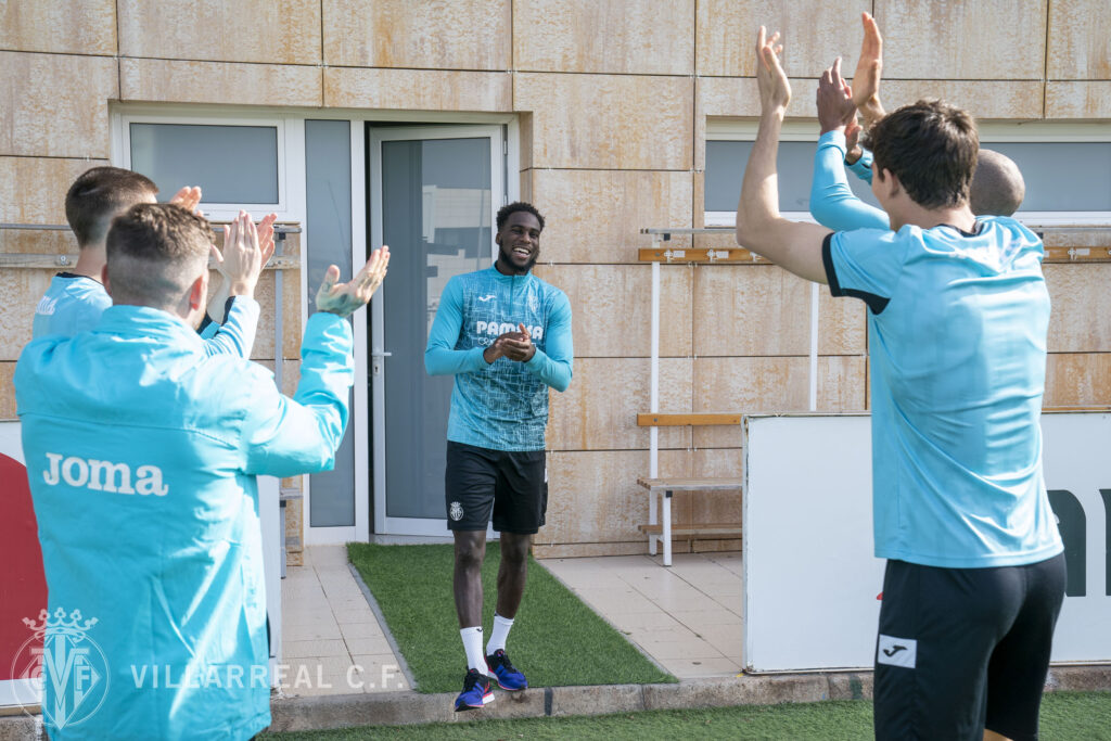 Villarreal : Le Champion d'Afrique Boulaye Dia sera honoré face au Real Madrid - wiwsport Villarreal : Le Champion d'Afrique Boulaye Dia sera honoré face au Real Madrid - wiwsport